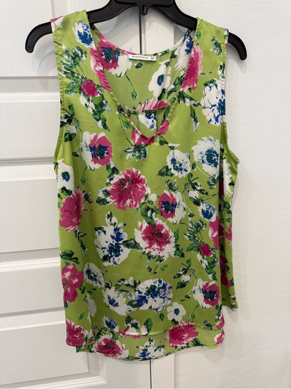 Staccato Lime Green Floral Keyhole Sleeveless Top